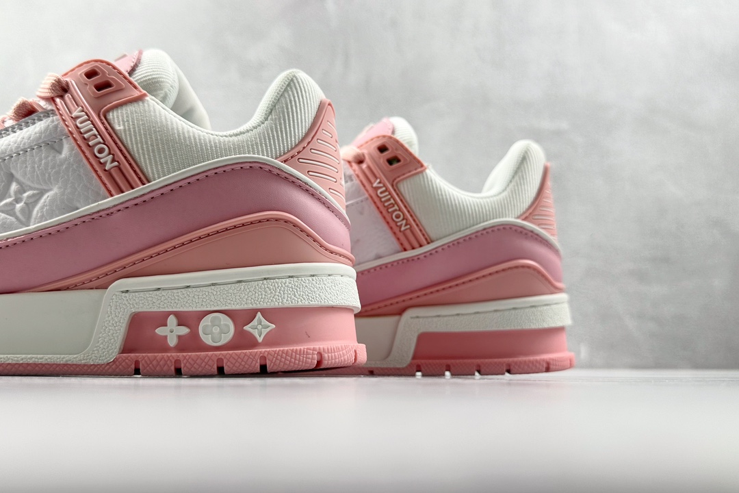 PB支线 270 最强跑量性价比 LOUIS VUITTON Trainer 粉白 1ABOEE