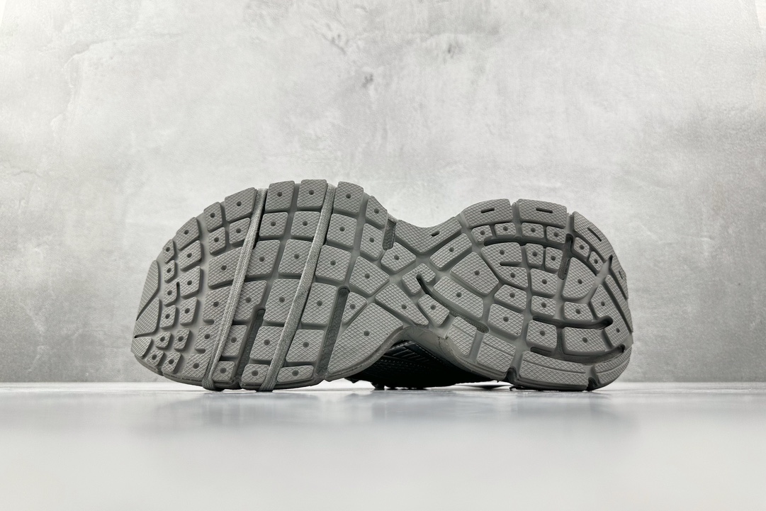 总裁Plus 480 顶级原版 Balenciaga巴黎世家 3XL网布 银灰  734734Ｗ3XL11210
