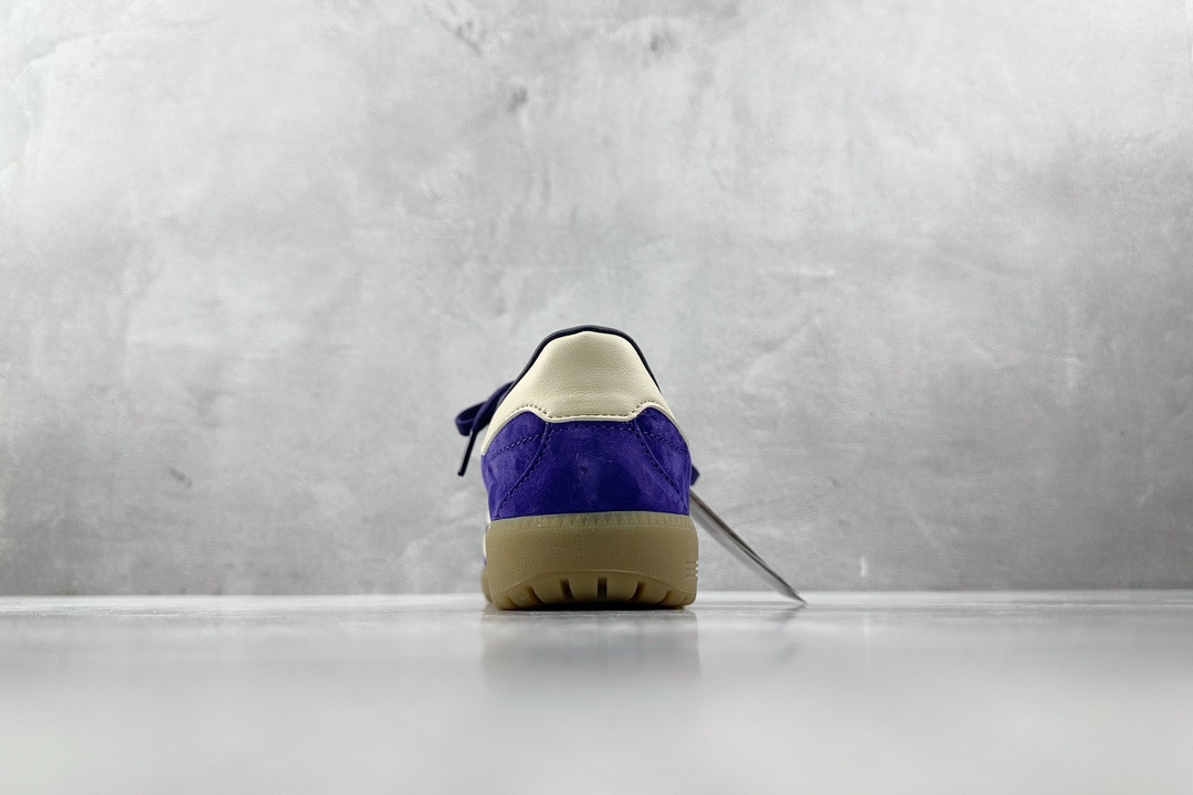 adidas originals Bermuda Purple IE7427
