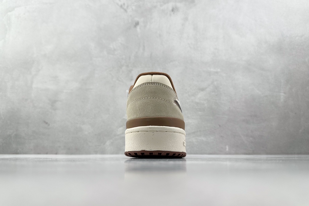 Platform hit adidas originals beige brown IG3900