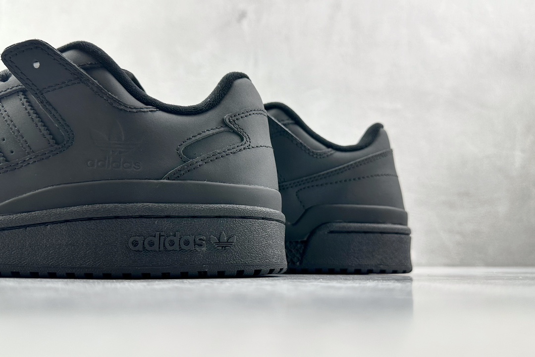Platform hit adidas originals FORUM black ID0990