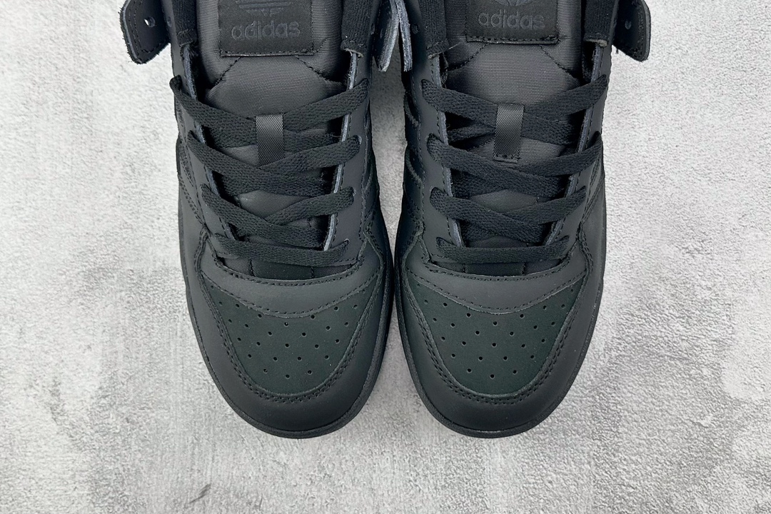 Platform hit adidas originals FORUM black ID0990