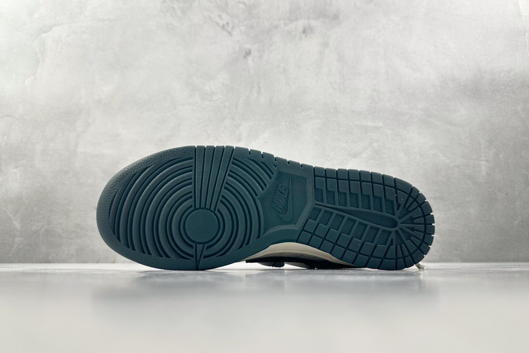 特价 
【定制球鞋】 Nike Dunk Low 星际迷航 绿棕

货号：FQ8080-133
尺码：3