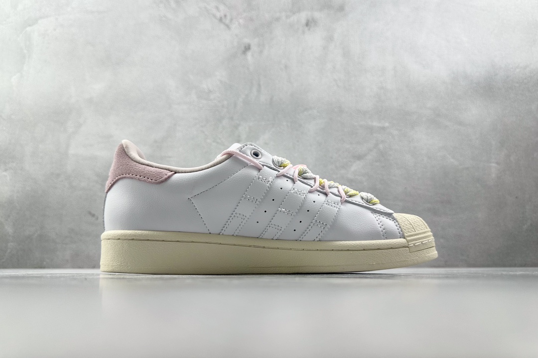 Platform hot sale adidas originals white powder IF1802