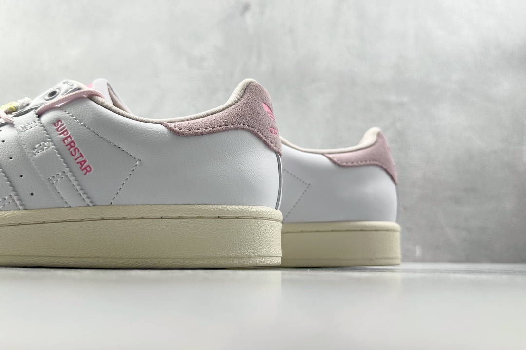 Platform hot sale adidas originals white powder IF1802