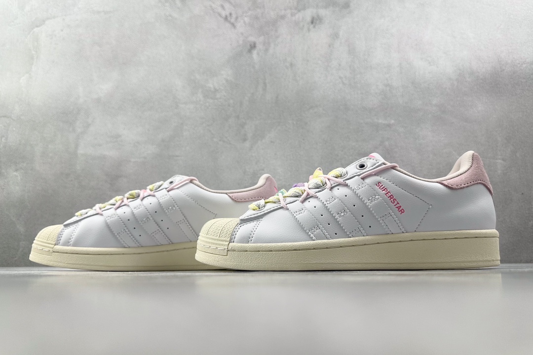 Platform hot sale adidas originals white powder IF1802