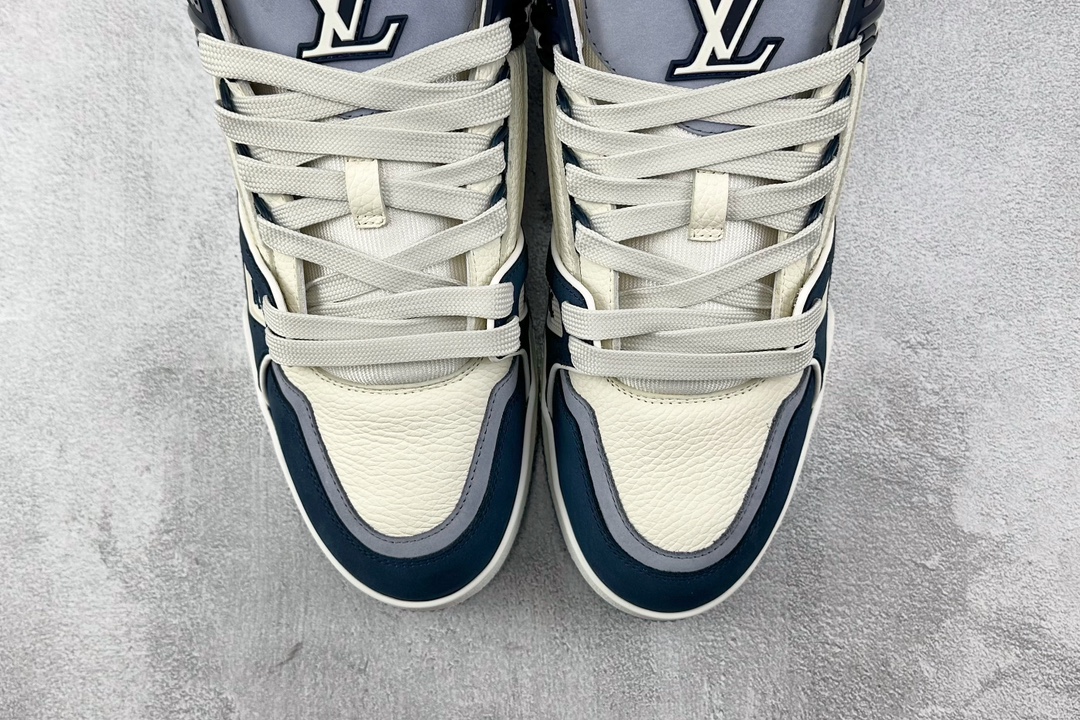 佛山顶级订单 550 LOUIS VUITTON Trainer 蓝白  1ABLUQ