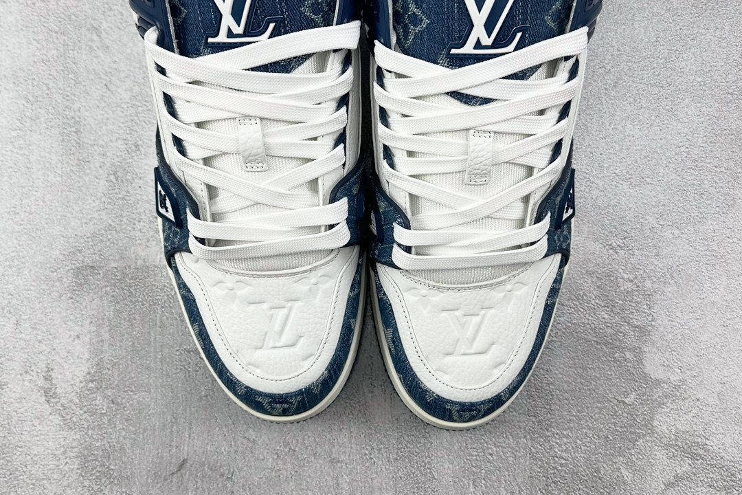 佛山顶级订单 550 LOUIS VUITTON Trainer 牛仔蓝白  1A9JGV