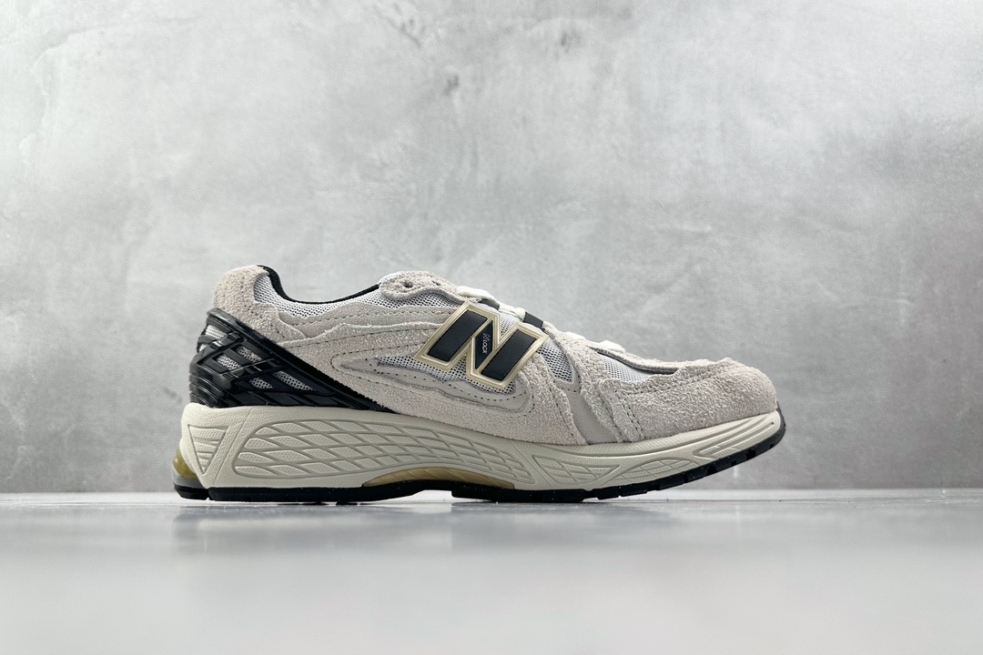 DT 260 New Balance NB 1906R 浅灰色 M1906DC