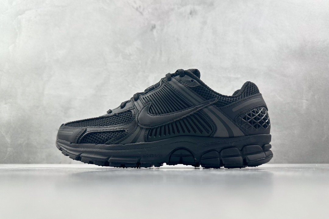 AC 市面顶级纯原 Nike Air Zoom Vomero 5 黑货号：BV1358-003尺码：36