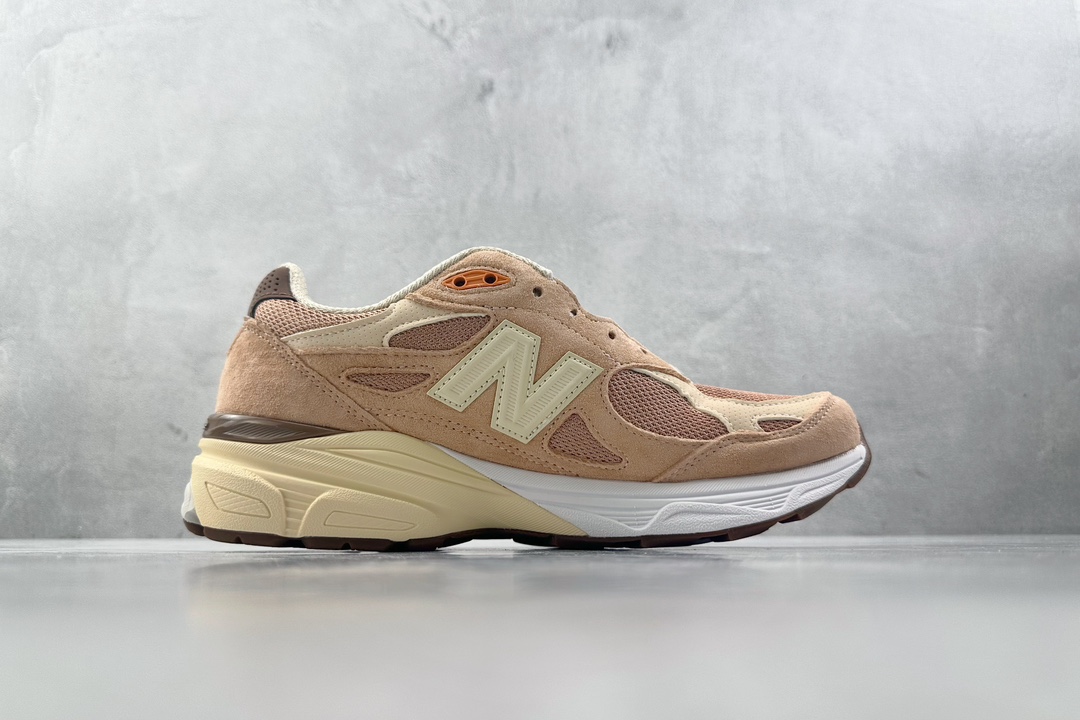 总裁Plus 320 顶级原版 SIZE × New Balance NB 990 V3 米褐色 M990SZ3