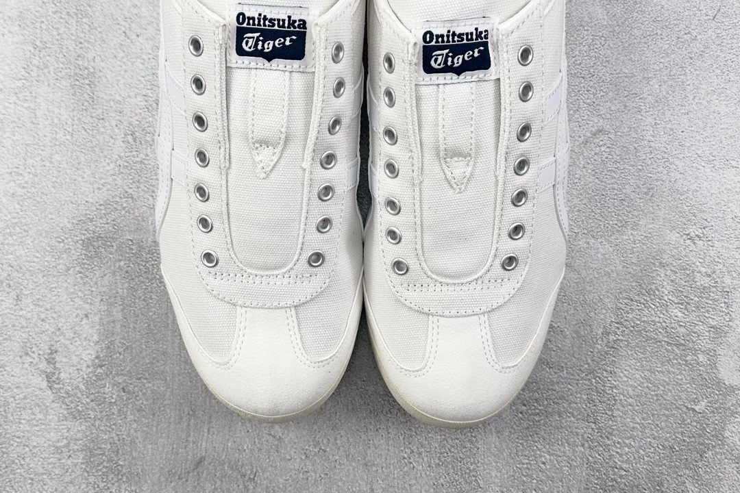 PK帆布特价 
全新工厂开发 Onitsuka Tiger鬼塚虎 MEXICO 66 slip-on白色