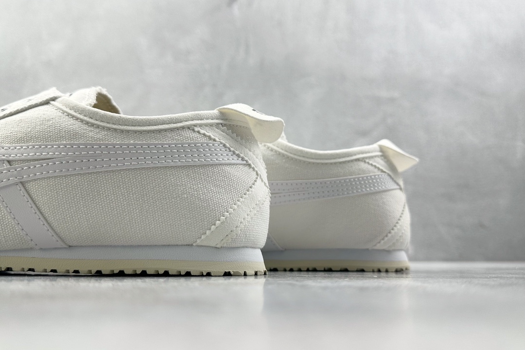 PK帆布特价 
全新工厂开发 Onitsuka Tiger鬼塚虎 MEXICO 66 slip-on白色