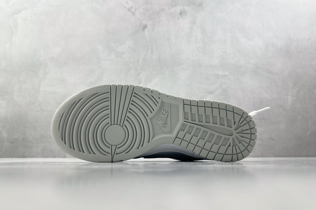 特价 
【定制球鞋】 Nike Dunk Low Retro 白银 浅灰蓝

货号：HF0730-160