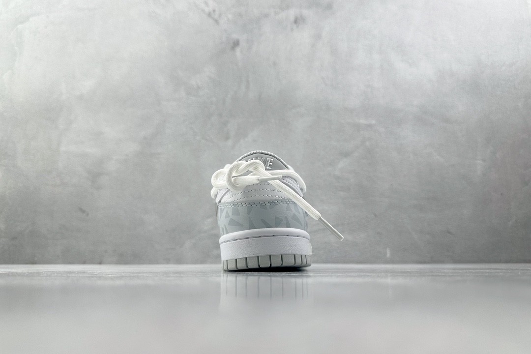 特价 
【定制球鞋】 Nike Dunk Low Retro 白银 浅灰蓝

货号：HF0730-160