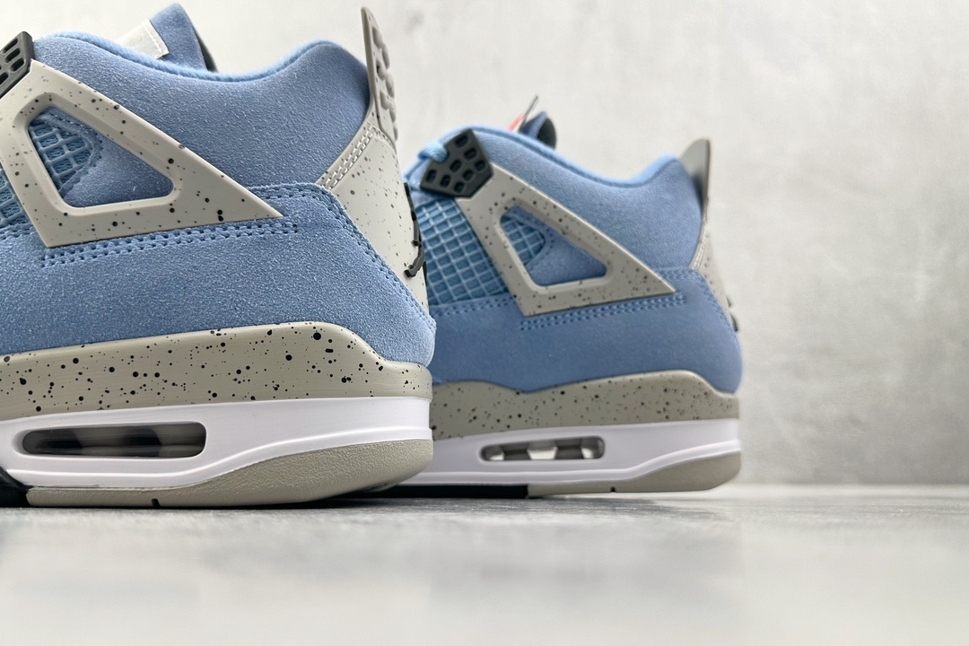 Jordan Air Jordan 4 retro ”university blue”大学蓝 CT8527-400