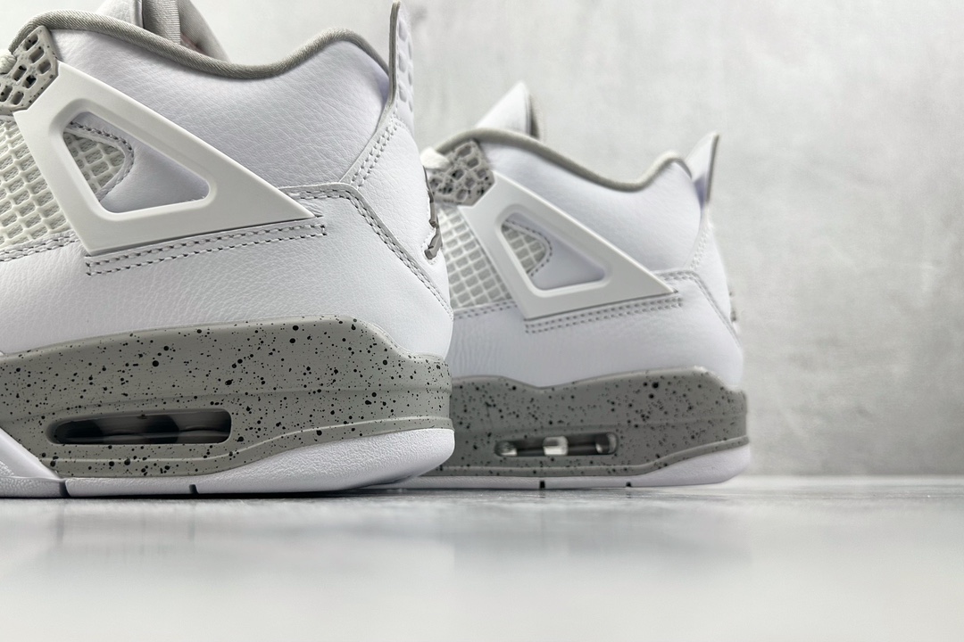 Air Jordan 4 Retro “Tech White” 白奥利奥 CT8527-100