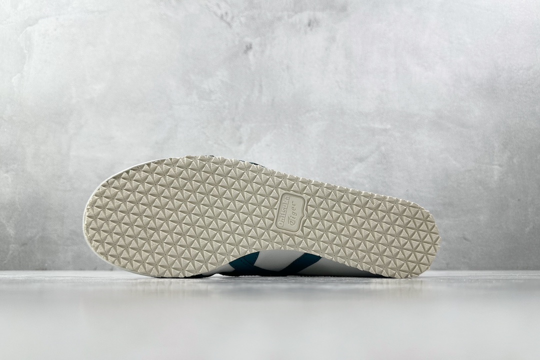 PK帆布特价 
全新工厂开发 Onitsuka Tiger MEXICO 66白蓝

货号：1183A3