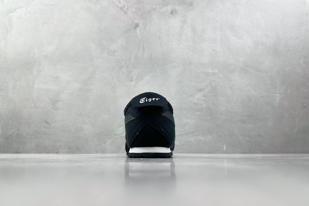 PK帆布特价 
全新工厂开发 Onitsuka Tiger鬼塚虎 MEXICO 66 煤黑

货号：D3