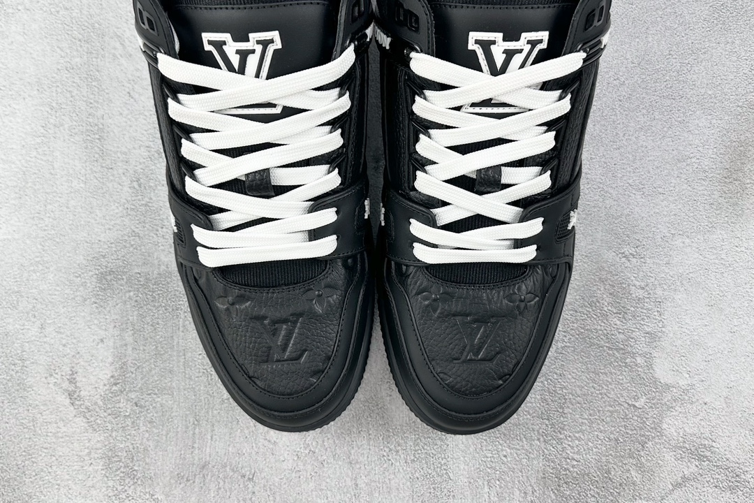 S VUITTON Trainer 黑色 1AAREW