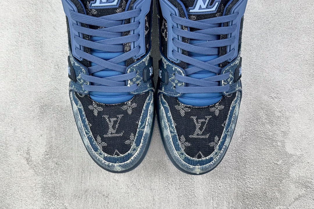 S VUITTON Trainer 蓝色 1AC4YR