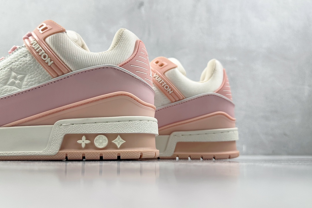 S VUITTON Trainer 粉白 1ABOEE