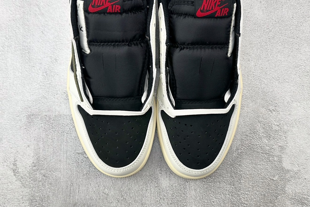 Travis Scott × Jordan Air Jordan 1 Low 