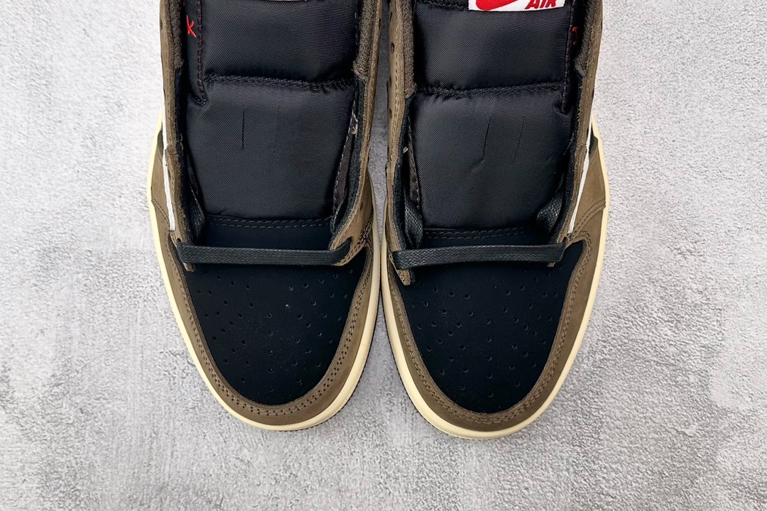 Travis Scott x Jordan Air Jordan 1 Low OG TS SP 倒钩1.