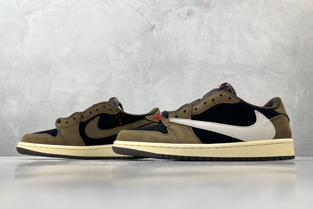 Travis Scott x Jordan Air Jordan 1 Low OG TS SP 倒钩1.
