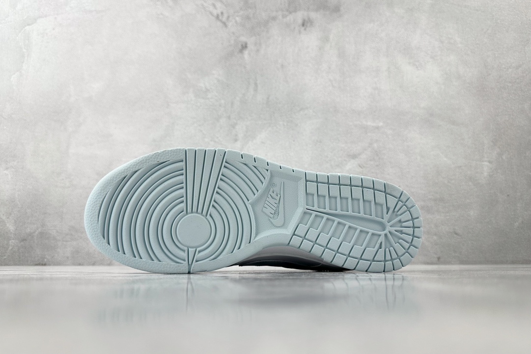 特价 
【定制球鞋】Nike Dunk Low NO.龙年限定 御龙青花 GS 白蓝

货号：FB910