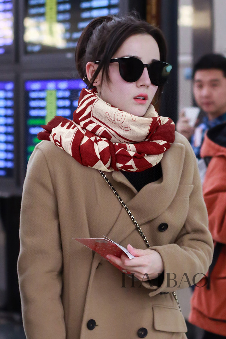CHANEL香奈儿小香图形组合长巾