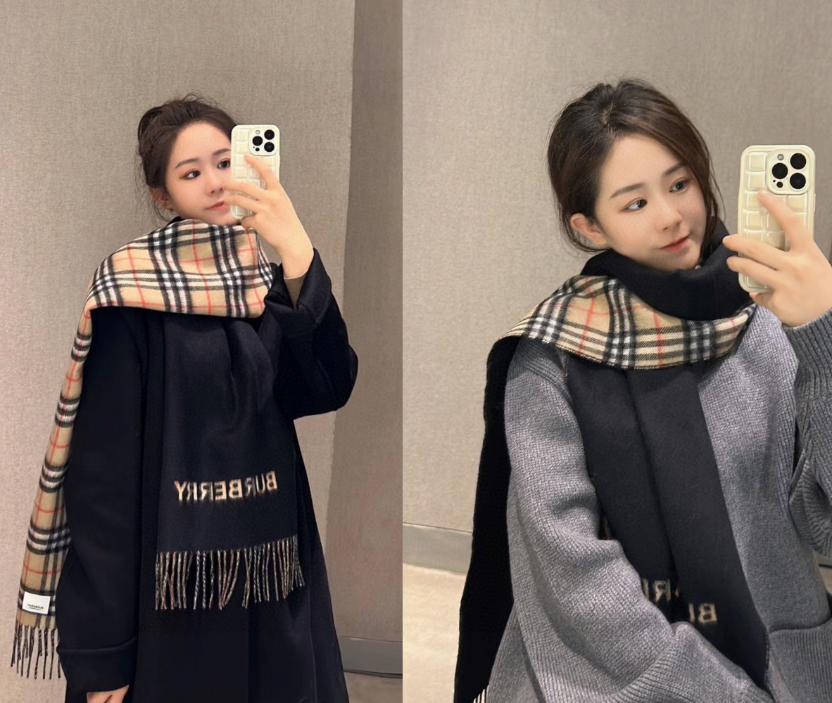 NO:168993,Top high-end spot issuance of B home ZG synchronous [B double-sided plaid cashmere long scarf] The quality feels so good that the top pure cashmere high-end products are absolutely screaming, the top design style of fashion brands. Classic plaid matching fashionable color patch is the screaming highlight of this model. The high-end quality and high-end quality in autumn and winter. Currently, the counters at home and abroad are super popular. Pure cashmere 30*168 is definitely a high-end quality with slow hand loss, high-version scarf19860909顶级高端货现货发行B家ZG同步【B双面格纹羊绒长巾】品质手感好到不行顶级纯羊绒高尖端产物绝对令人尖叫的品质时尚大牌的顶尖设计款..经典格子搭配时尚拼色是此款令人尖叫的亮点秋冬必备的高端精品..目前海内外专柜都超级爆款..纯羊绒30*168绝对是手慢无的高端精品,高版本围巾,scarf