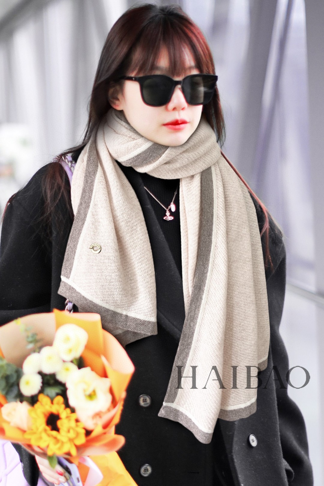 NO:169567,The new Loro piana exclusive cow goods [LP lace-edged cashmere shawl] Multi-function shawls can be enclosed as they want, simple and versatile, comfortable and warm, exquisite and taste coexist, and a versatile artifact that is essential for concave shapes. All popular colors this year use Conseni cashmere. Good products that sell one less and don’t worry about fabrics because the raw materials exported are regular random checks... First-class good products 60*170cm, high-version scarf, loro piana, loro piana, shawls19860909上新Loro piana 独家牛货【LP镶边羊绒披肩】多功能披肩想怎么围就怎么围,简约百搭,舒适保暖,精致与品位共存,凹造型必备的百搭神器,全部今年流行色采用康赛妮山羊绒.卖一条少一条的好货且不用担心面料因为出口的原料固色度都是一级定期抽查...一等一好货 60*170cm,高版本围巾,loro piana,loro piana,shawls,scarf