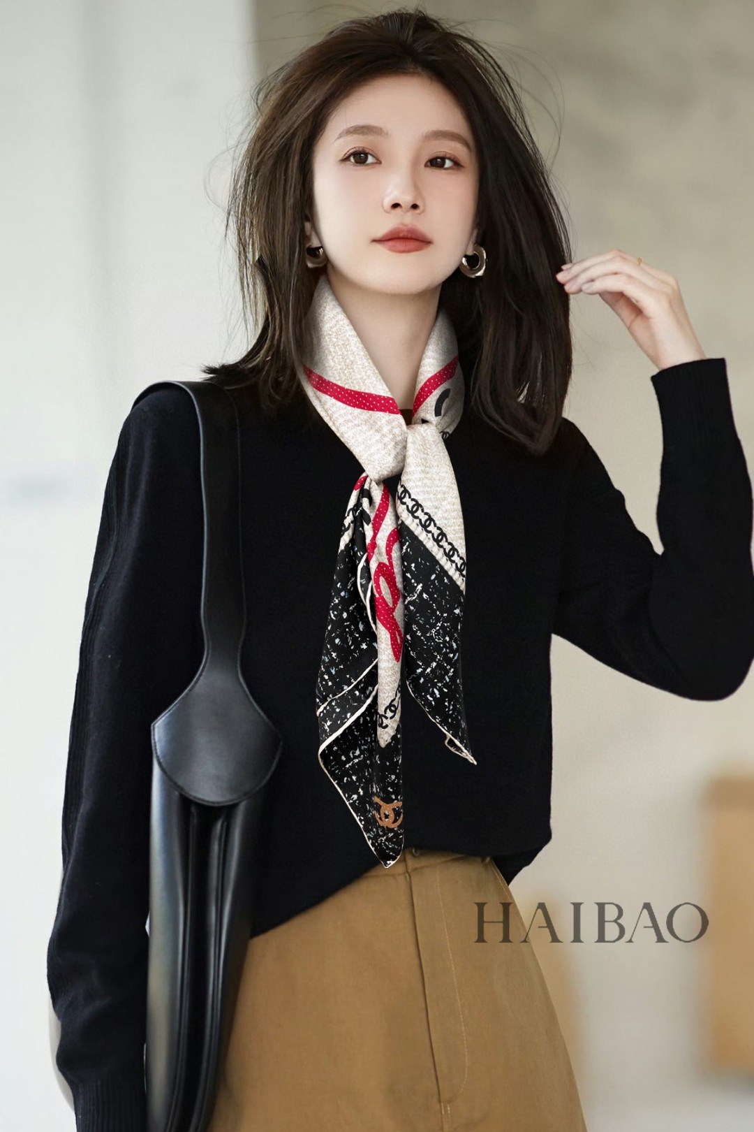 NO:169850,New Xiaoxiang [Xiaoxiang Elemental Pattern 90] Silk Square Scarf Recommended to grab VIP. Be sure to start quickly [High-end, love women's beauty, very few products, you can use it in all seasons to make people very beautiful, the upper body effect is simply beautiful, the quality is perfect, the whole scarf gives people a big brand aura and is very exquisite and beautiful, which is definitely worth buying. Once you get the real thing, you will be glad that you are a beautiful product for women. It is worth evaluating the perfect temperament and taste Ditails' first choice VIPs on 90*90 Top twill silk, high-version scarf, real silk19860909新小香【小香元素花纹90】真丝方巾抢VIP推荐 下手一定要快【高端 大爱女人尤物 货极少 四季都可以用真心美的让人非常非常心动 上身效果简直美翻了 品质非常完美 整个围巾给人大牌气场的同时又非常精致秀丽绝对值得入手的新款 实物一拿到就会庆幸自己是女人的绝美好货 值得品鉴完美气质品味Ditails首选VIP们 上90*90 顶级斜纹真丝,高版本围巾,real silk,scarf