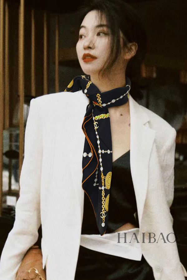 NO:172003,New [Little Fragrance Chain Diamond Jacquard 90] Double-sided dark pattern jacquard silk square scarf grabs VIP recommendation. Be sure to start quickly [High-end, love women's beauty, very few goods, you can use it in all seasons to be truly beautiful, and make people very excited. The upper body effect is simply beautiful. The quality is very perfect. The whole scarf gives people a big brand aura and is very exquisite and beautiful. It is definitely worth buying a new model. Once you get the real thing, you will be glad that you are a beautiful product for women. It is worth evaluating the perfect temperament and taste. Ditails' first choice VIPs on 90*90 Top 18 Mmi dark pattern jacquard silk, high-end scarf, real silk19860909新【小香链条菱形提花90】双面同色暗纹提花真丝方巾抢VIP推荐 下手一定要快【高端 大爱女人尤物 货极少 四季都可以用真心美的让人非常非常心动 上身效果简直美翻了 品质非常完美 整个围巾给人大牌气场的同时又非常精致秀丽绝对值得入手的新款 实物一拿到就会庆幸自己是女人的绝美好货 值得品鉴完美气质品味Ditails首选VIP们 上90*90 顶级18姆米暗纹提花真丝,高版本围巾,real silk,scarf