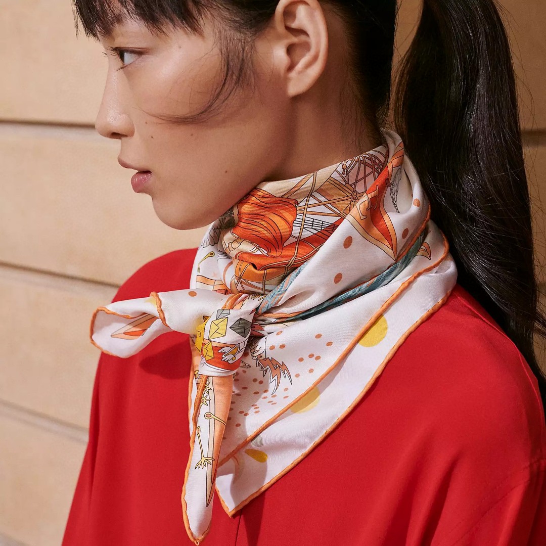 NO:172433,High-end customization, I think it looks good if I buy it [Fubao Cruise Double-Side 90] Double-Side and Same Color Printed Silk Square Scarf, Top-level craftsmanship and super value Hermes counter hits three-dimensional presentation pattern and pattern physical high grade special craftsmanship and high-end research and development stunningly come out Special cutting-edge craftsmanship processing is loved by Bai Fumei. Whether it is quality, style, price, they scream, super high cost-effectiveness, absolutely worth buying top 18 Mmie double-Side and Same Color Twill Silk, size 90cm*90cm, high-version scarf, hermes, real silk19860909高端定制 买了都说好看推荐【福宝游轮双面90】双面同色印花真丝方巾,顶级工艺超值爱马仕专柜爆款立体呈现图案纹路实物档次极高特殊工艺高端研发惊艳问世特殊尖端工艺处理受到白富美的喜欢 无论是品质 款式 价格都令大牌控的她们尖叫 超高性价比 绝对值得入手顶级18姆米双面同色斜纹真丝,尺寸90cm*90cm,高版本围巾,hermes,real silk,scarf
