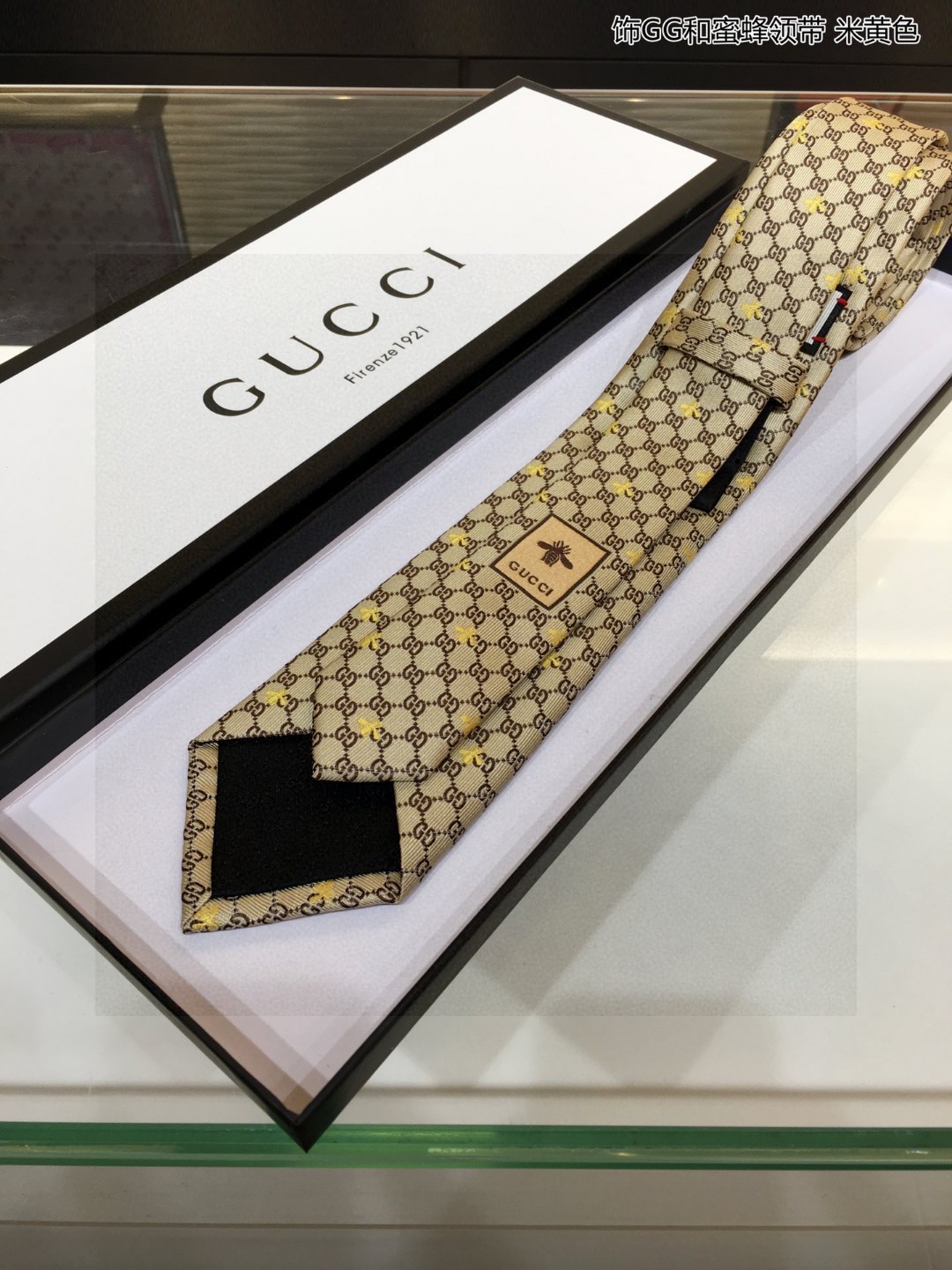 特价G家专柜新款男士领带饰GG和蜜蜂领带稀有采用经典小GLOGO提花展现精湛手工与时尚优雅的理想选择这款