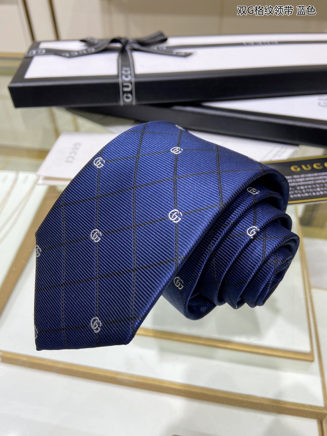 上新特价G家专柜新款男士领带双G格纹领带稀有采用经典小G搭配交叉线条格纹展现精湛手工与时尚优雅的理想选择