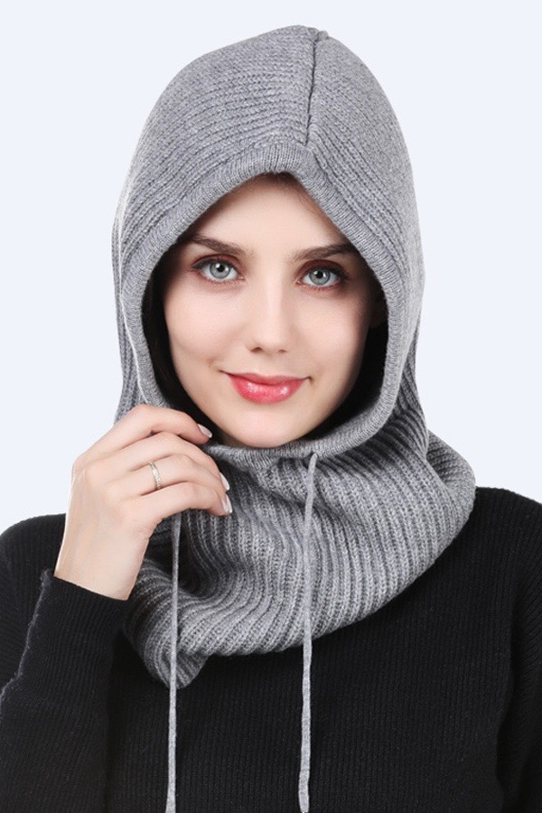 NO:175835,The new Loro piana exclusive cow product [LP hooded scarf] is a scarf, a hat, elastic band design, pure cashmere is very comfortable and warm, satisfying you multiple warm uses at a time, low-key and luxurious. Since it is an export order in South Korea, each item is only a few dozen items, all with authorized and contracted good things, same material, same assembly line, same craftsmanship. All popular colors this year are cashmere. Good products that sell one less one and don’t worry about fabrics because the color of the raw materials exported are regular random checks... First-class good products High-end scarf, higher-end scarf, loro piana, loro piana, hats19860909上新Loro piana 独家牛货【LP连帽围脖】是围脖,又是帽子,松紧带设计,纯羊绒非常舒适温暖,一次满足您多种保暖用途,低调奢华,由于是出口韩国订单,每款数量才几十条,全部有授权有合同的好东西一样材质.一样流水线.一样的工艺.全部今年流行色采用山羊绒.卖一条少一条的好货且不用担心面料因为出口的原料固色度都是一级定期抽查...一等一好货 高版本围巾,高版本围巾,loro piana,loro piana,hats,scarf