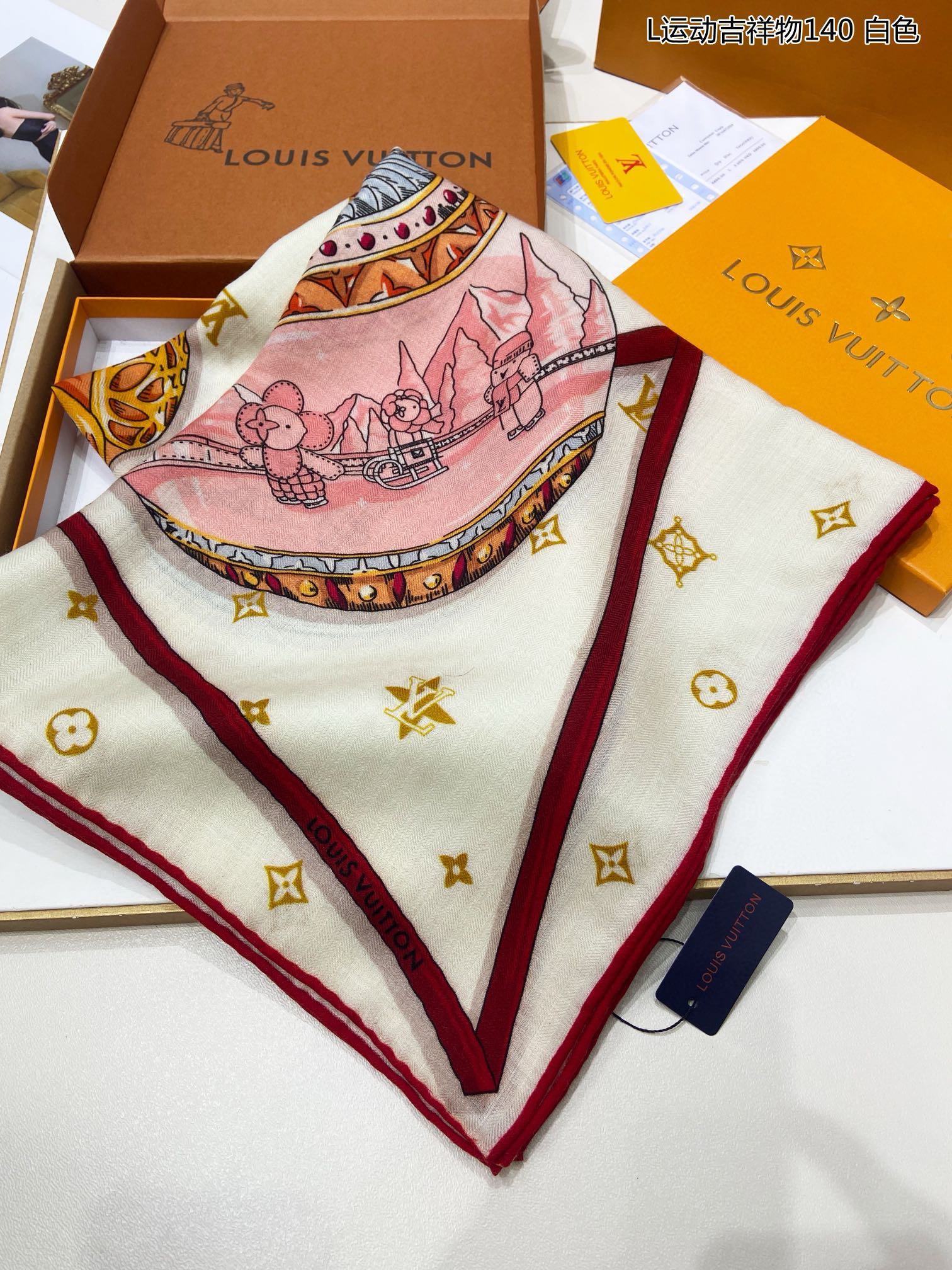 羊绒方巾真心赞L运动吉祥物140XmasVivienne方巾以圣诞装饰构筑Monogram花卉展现品牌吉