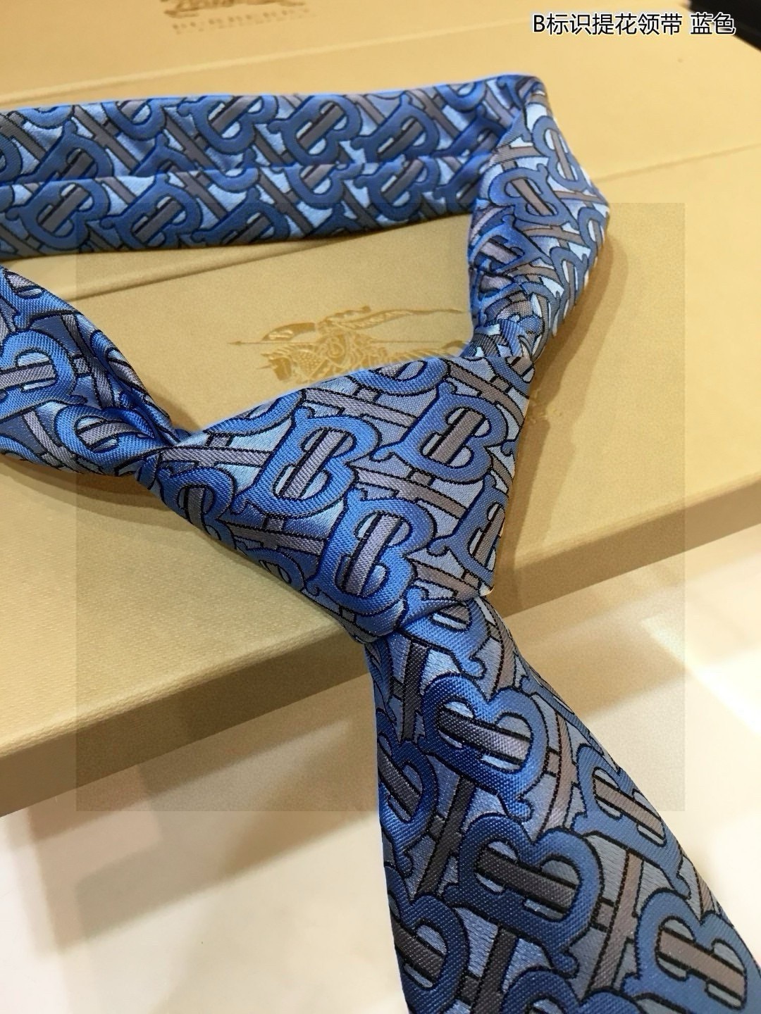 Elegant and Iconic TB Silk Tie for Men – Top-of-the-Art 100% Silk Custom - 图片 7