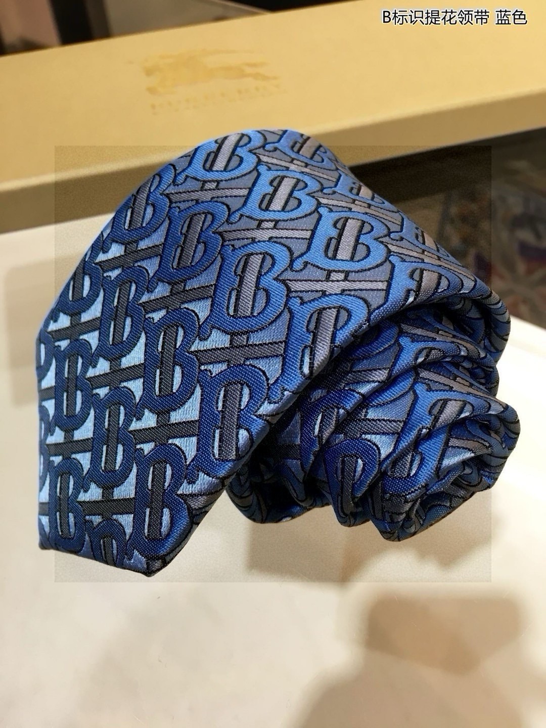 Elegant and Iconic TB Silk Tie for Men – Top-of-the-Art 100% Silk Custom - 图片 4