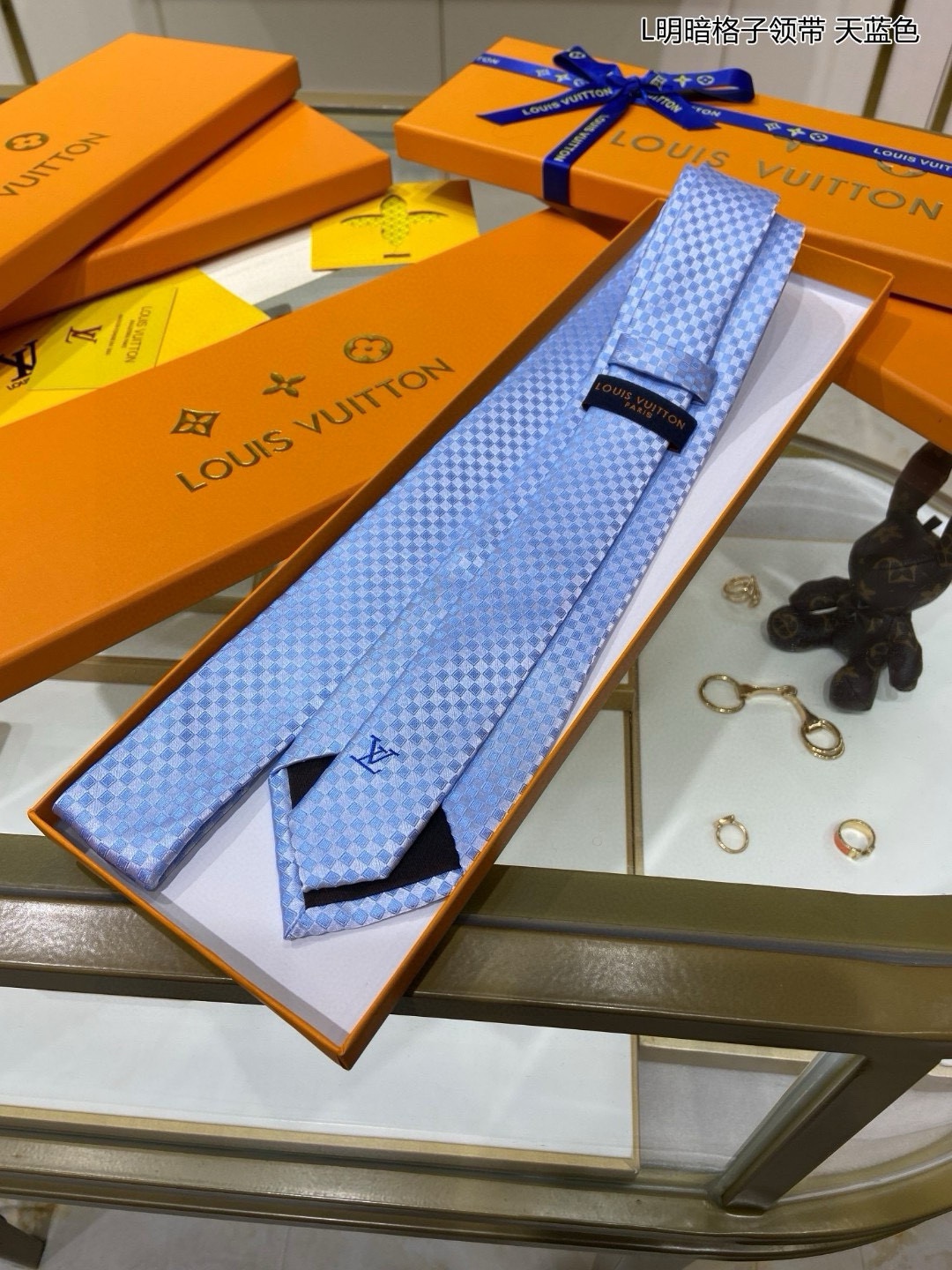 Luxurious Men’s Ties: Synthetic P180 Series with Iconic Damier Pattern. - 图片 4