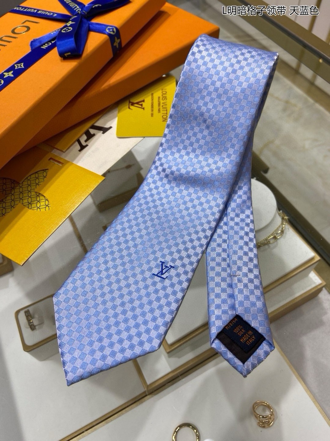 Luxurious Men’s Ties: Synthetic P180 Series with Iconic Damier Pattern. - 图片 3