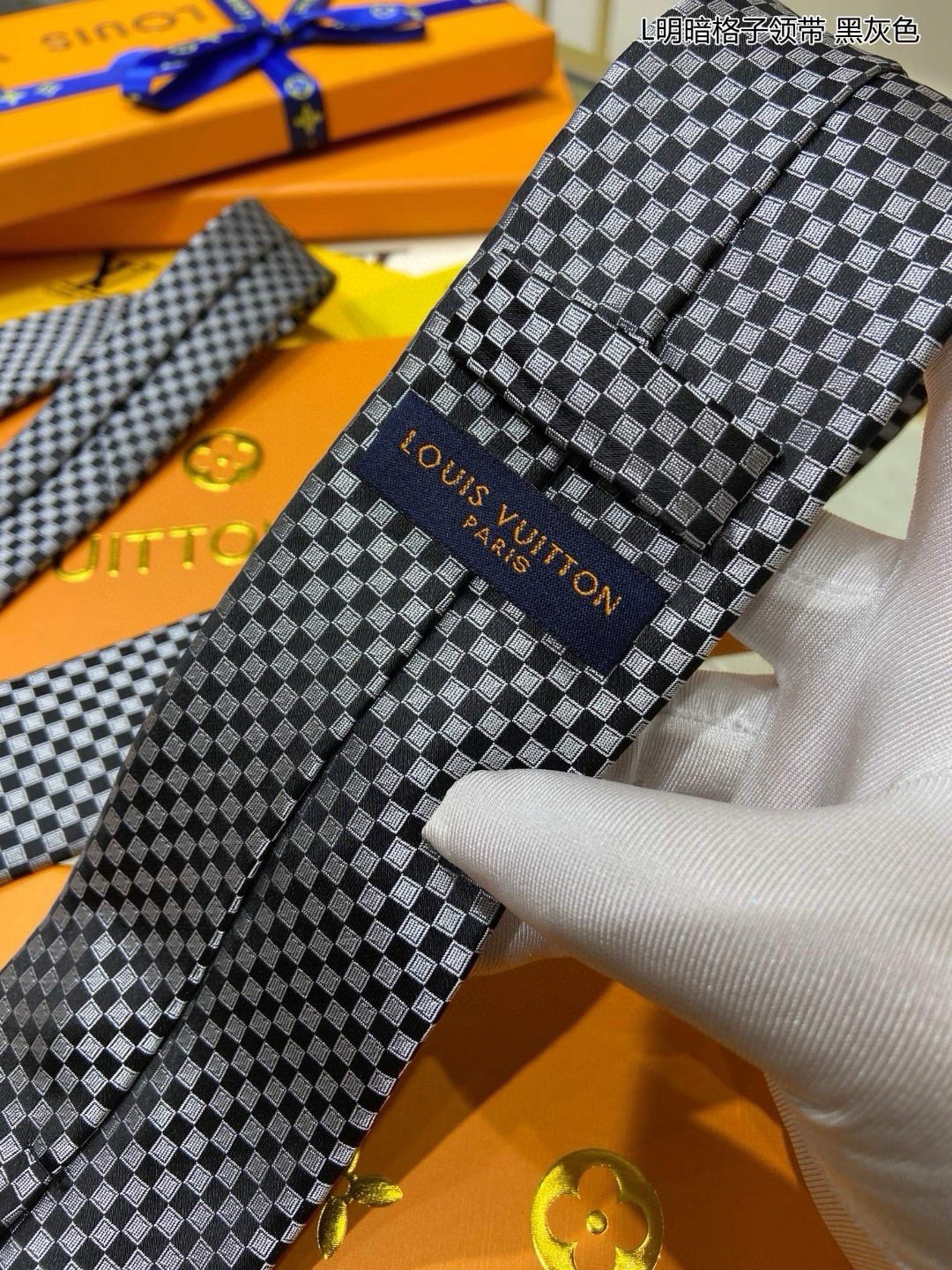 Luxurious Men’s Ties: Synthetic P180 Series with Iconic Damier Pattern. - 图片 8