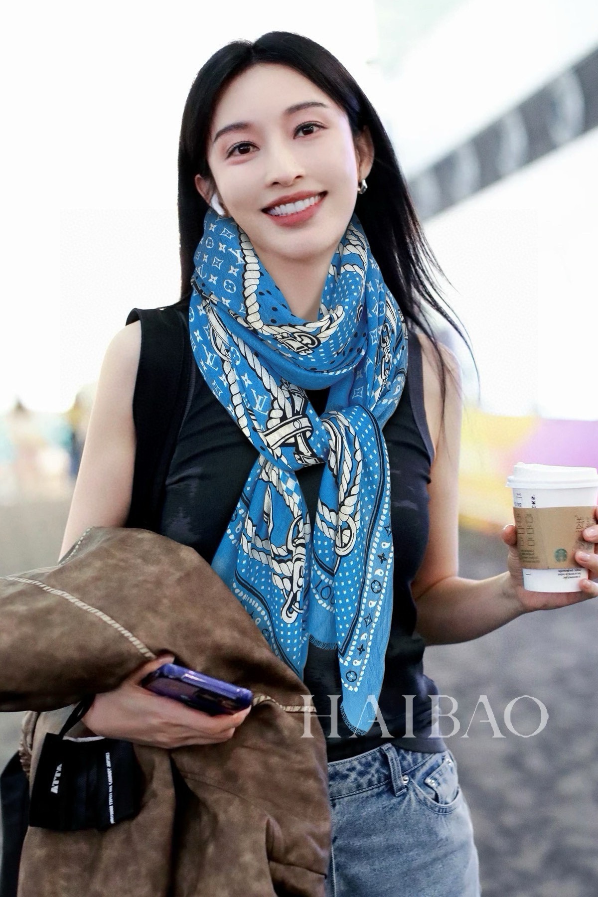 NO:185926,Cashmere long scarf counter synchronization really praises Donkeys [L Sailor Cashmere Long Scarf] Louis Vuitton classic Monogram pattern and chain border add a gorgeous style. It is highly recommended that the size is not big or small, especially easy to match. The quality is super easy to get. The high-end quality will be understood by hand. The high-end details are what you see and what you get is the heavy and huge VIP customer must enter Recommended size 110*200cm cashmere high-version scarf, high-version scarf, louis vuitton, louis vuitton, louis vuitton, louis vuitton19860909羊绒长巾专柜同步真心赞驴家【L水手羊绒长巾】路易威登经典 Monogram 图案搭配链条边框再添华美格调.强烈推荐手慢无这个size不大不小特别好搭配,品质超级好拿到手就会懂的高端品质,高端细节所见即所得重磅巨献VIP客户必入推荐尺寸110*200cm羊绒高版本围巾,高版本围巾,louis vuitton,louis vuitton,louis vuitton,scarf