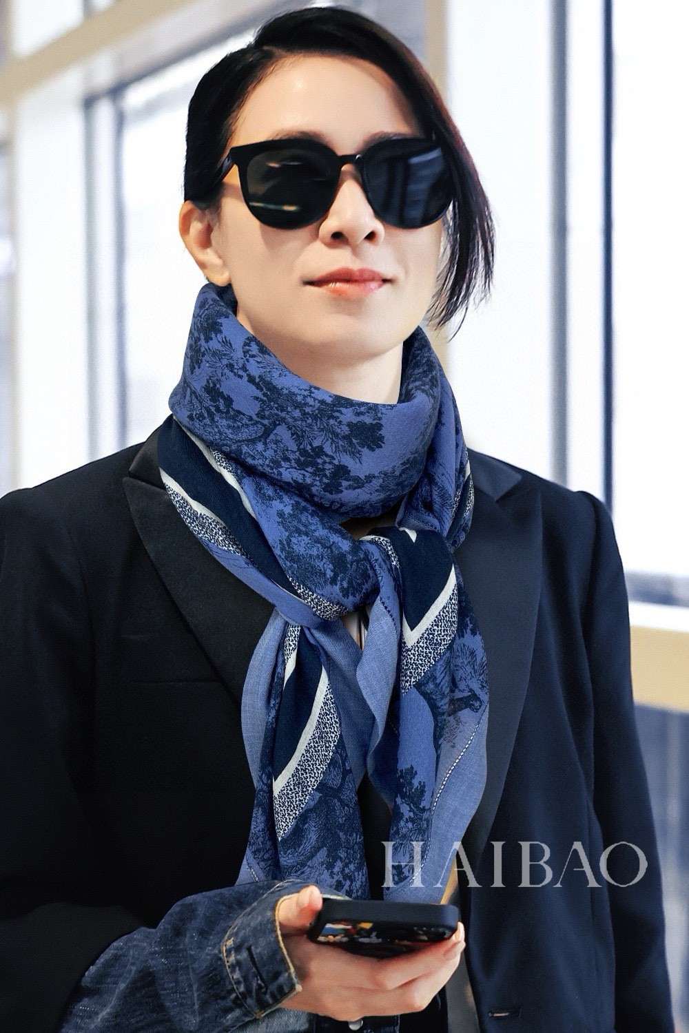 NO:186994,New cashmere model, it is said to be good to buy, recommended Hermes double-sided same-color striped square scarf [Open-air garden striped 140], top-level craftsmanship, super value, Hermes counter hot products, three-dimensional presentation patterns, patterns, physical grades, and high-end special craftsmanship, and stunningly developed and launched, special cutting-edge process processing is loved by Bai Fumei. Whether it is quality, style, price, they scream, super high cost performance, absolutely worth buying, size 140cm*140cm, imported Australian hair high-version scarf, high-version scarf, hermes19860909羊绒新款 买了都说好看推荐爱马仕双面同色镶边方巾【露天花园镶边140】,顶级工艺超值爱马仕专柜爆款立体呈现图案纹路实物档次极高特殊工艺高端研发惊艳问世特殊尖端工艺处理受到白富美的喜欢 无论是品质 款式 价格都令大牌控的她们尖叫 超高性价比 绝对值得入手尺寸140cm*140cm,进口澳毛高版本围巾,高版本围巾,hermes,scarf