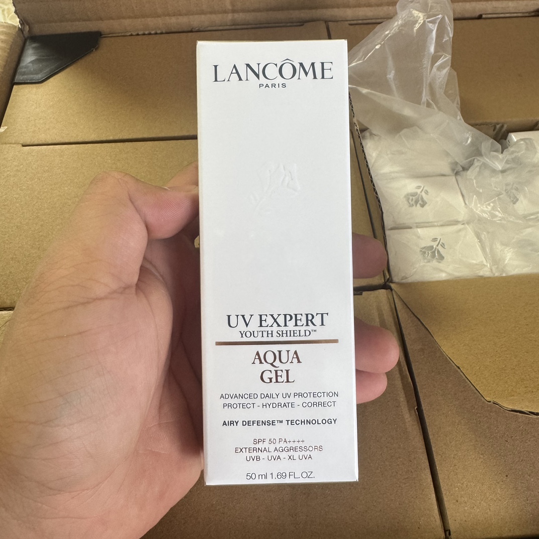 48. New version Lancôme UV Expert Aquagel Defense 50ml/Mingtong version 🔜 Mingtong version. High quality❗️🇫🇷Lancome/…