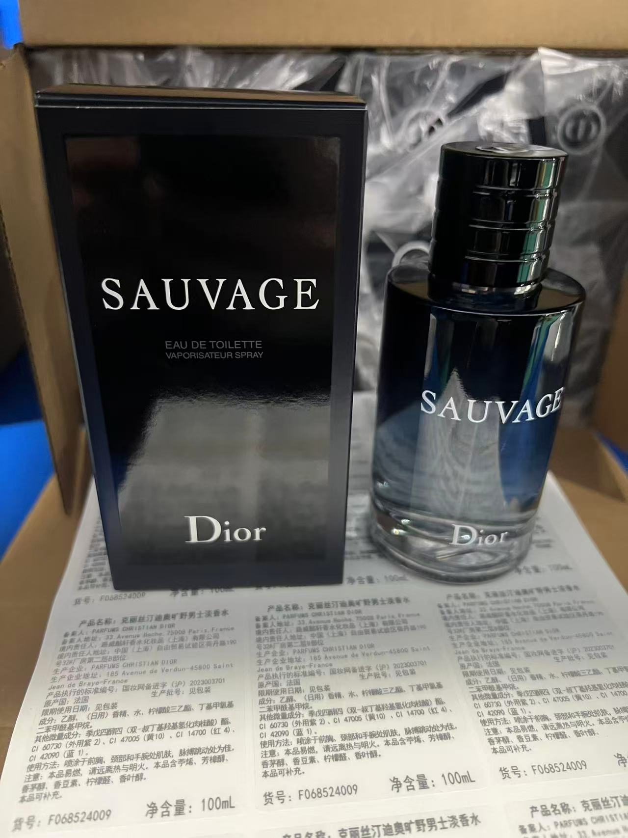70. Perfume Dior Sauvage Eau de Toilette 100ml/Edición Mingtong 🔜 Edición Mingtong. ¡Alta calidad! 🇫🇷 Perfume Dior S…