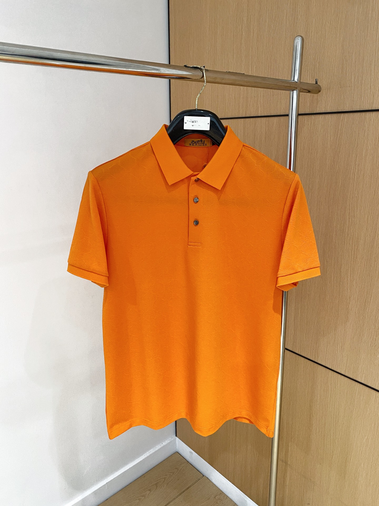 NO:150663,Hermes, 2025 summer new polo short-sleeved hexagonal bead floor cotton, breathable and comfortable, delicate and soft, skin-friendly and comfortable. Number of codes M-3XL, hermes, T-shirt, alexander wang19860909爱马仕、2025夏季新款polo短袖 六角珠地棉 透气舒适度高,手感细腻柔软,亲肤舒适 码数M-3XL,,hermes,T-shirt,alexander wang,Men's clothing